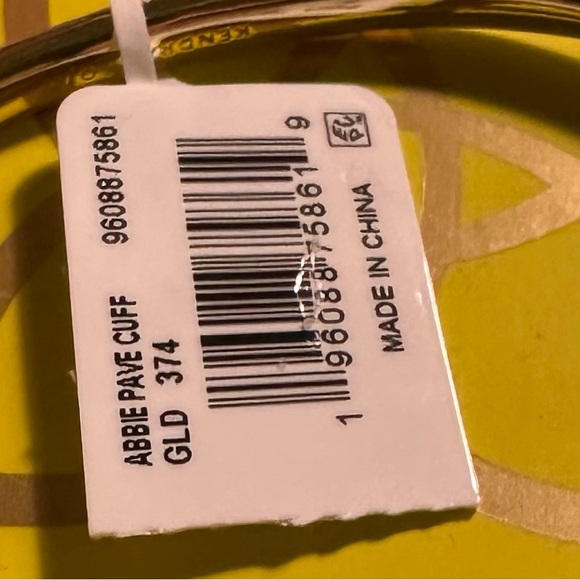 Kendra Scott Abbie Gold Pave Frame Cuff Bracelet in Green Illusion - Picture 5 of 5